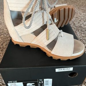 Sorel Joanie II Lace-Up Wedge - Size 6.5